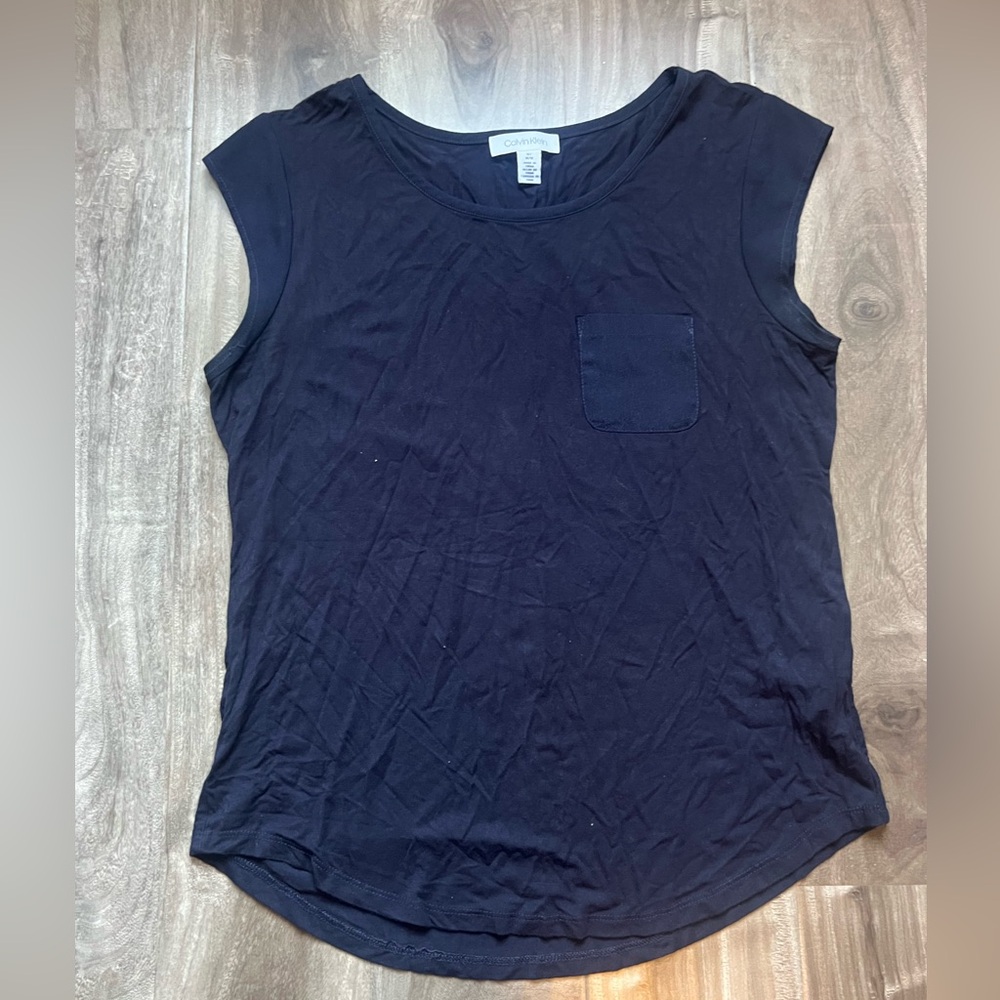 Calvin Klein Women's Navy Blue Sleeveless Top size M